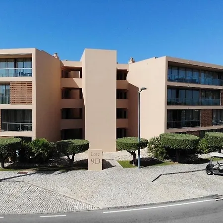 Ambassador Salgados Apartment